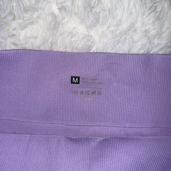 Amazon One-Shoulder Lavender Ribbed Active Set - Picture 5 of 5